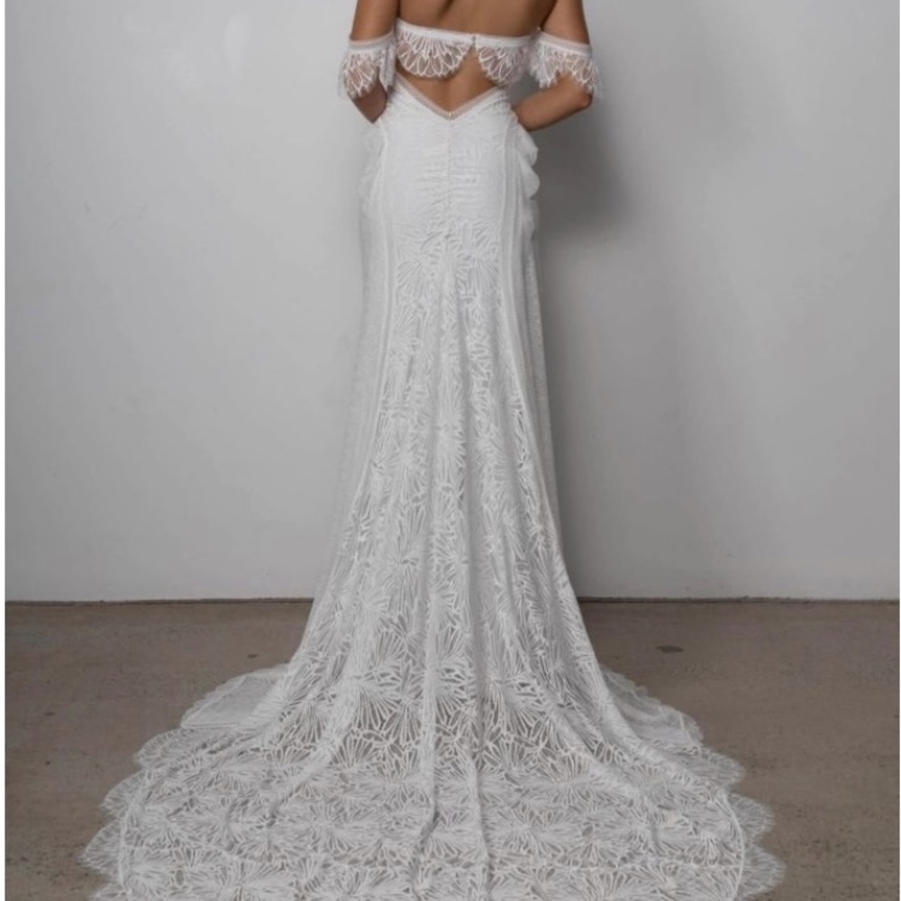 Custom made lace boho Wedding Dress size 4